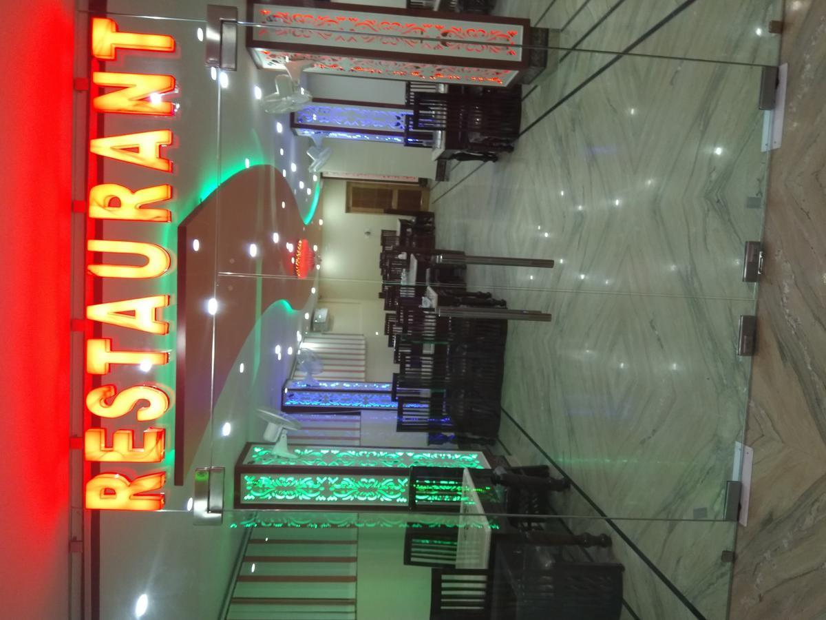 Hotel Sky Bule & Restaurant Khas Nagrota Buitenkant foto