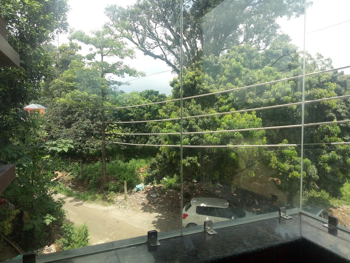 Hotel Sky Bule & Restaurant Khas Nagrota Buitenkant foto