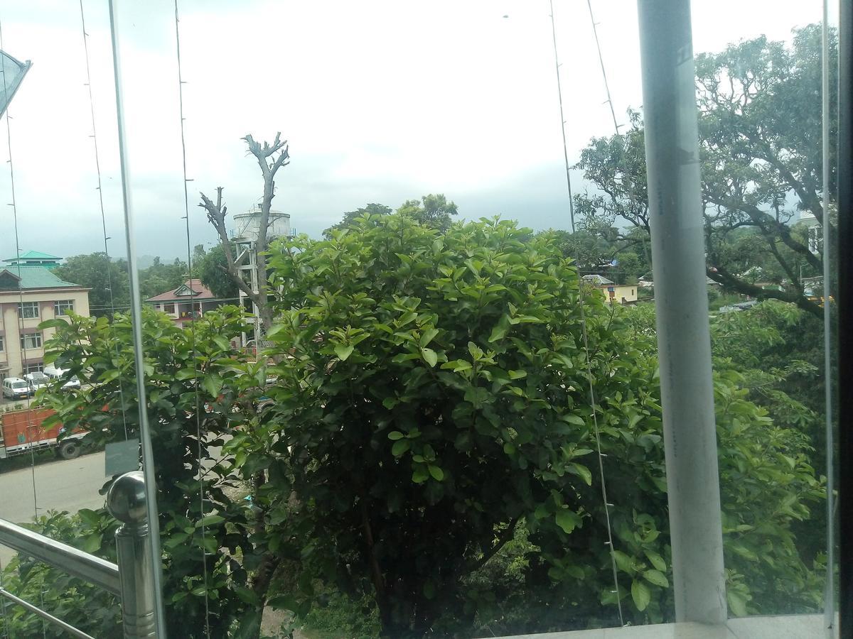 Hotel Sky Bule & Restaurant Khas Nagrota Buitenkant foto
