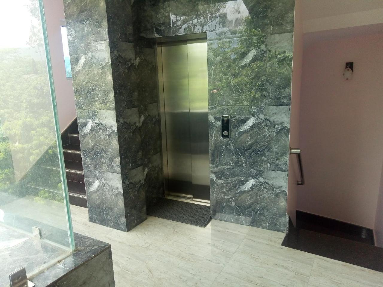 Hotel Sky Bule & Restaurant Khas Nagrota Buitenkant foto