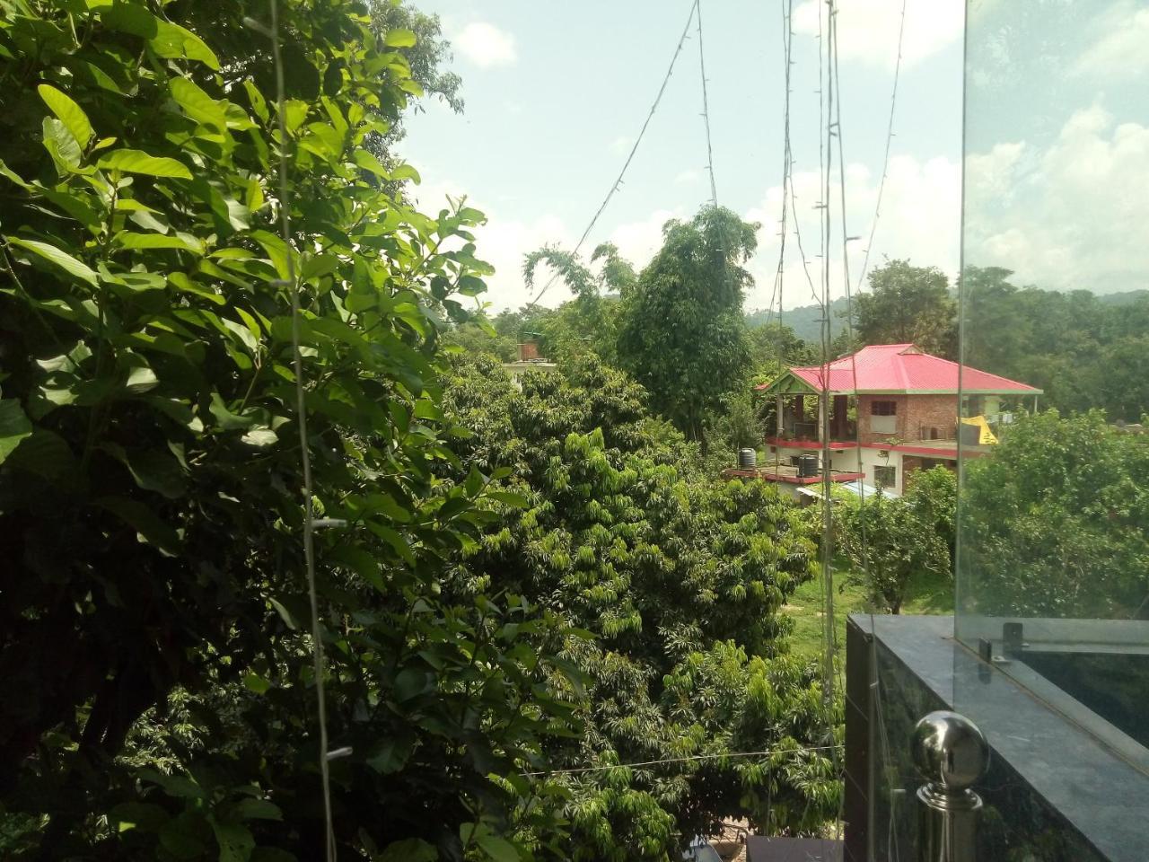 Hotel Sky Bule & Restaurant Khas Nagrota Buitenkant foto